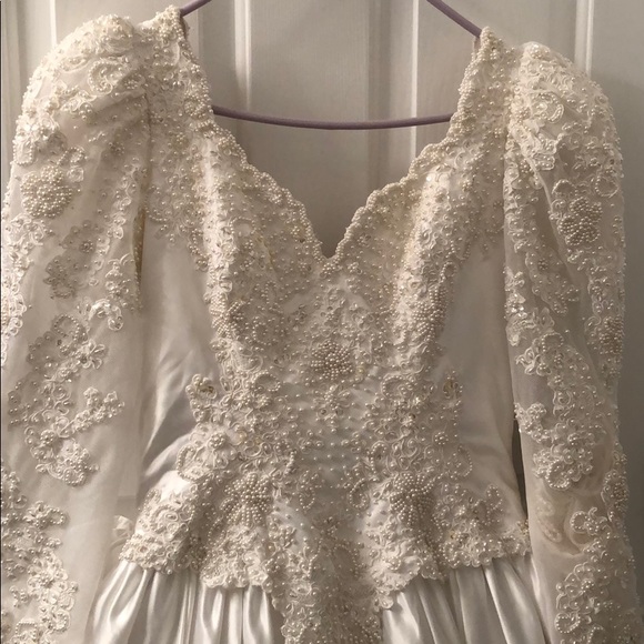 Vintage wedding gown (1994) - Picture 8 of 8